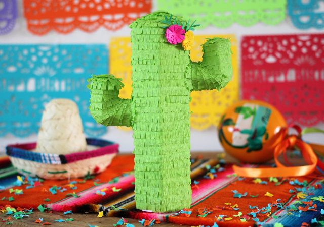 Mini Cactus Piñata | Lime