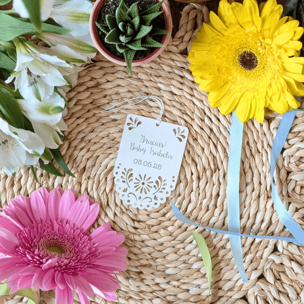 Personalized Cielito Lindo favor tags with custom colors