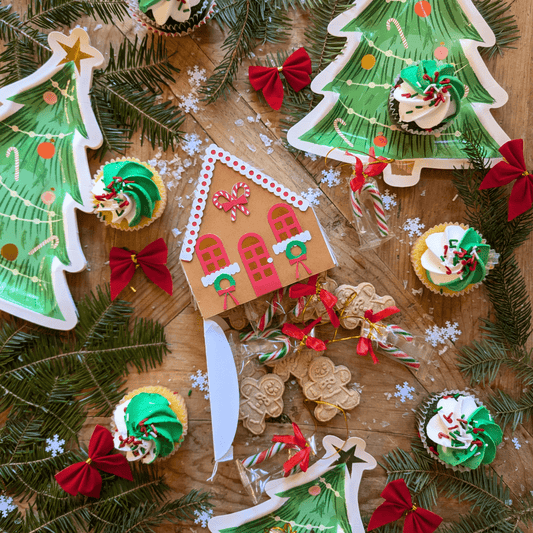Gingerbread House Mini Piñata Gift Box - BROWN - Lula Flora